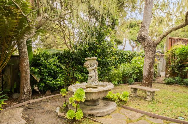1093 Presidio Road, Pebble Beach CA: https://media.crmls.org/mediaz/0b03642d-3a73-41c8-a9bb-e3760541ba85.jpg