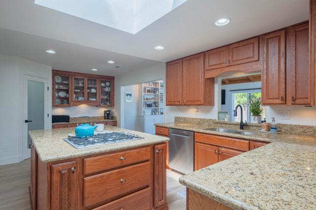 22800 Bravo Place, Salinas CA: https://media.crmls.org/mediaz/0b041fab-1703-463d-b2f4-2b13d7233b4d.jpg