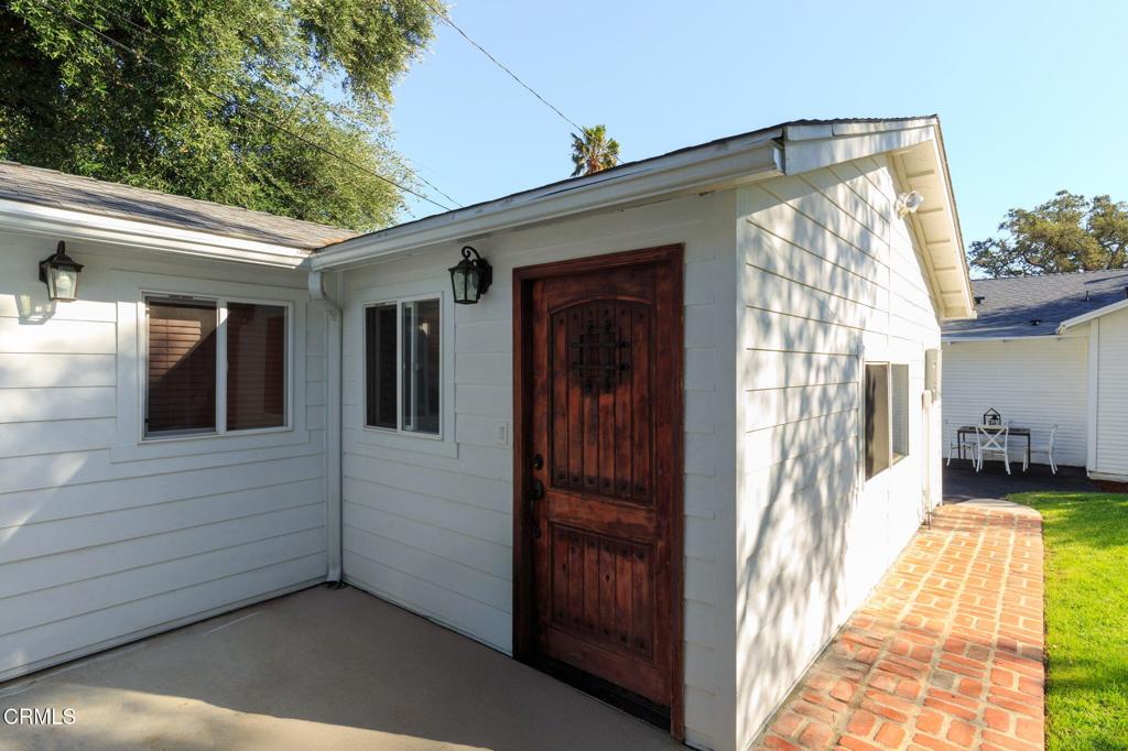 1/2 Morada Place