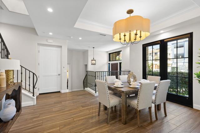 708 Silver Street, La Jolla CA: https://media.crmls.org/mediaz/0b043ffe-576c-4788-a99f-58874ad21b26.jpg