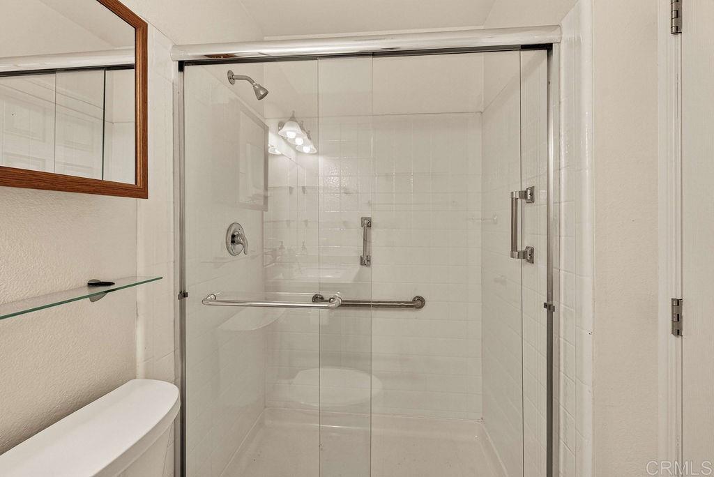 10943 Martinique Way - photo 17