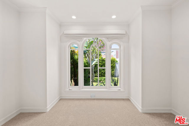 704 Westbourne Drive, West Hollywood CA: https://media.crmls.org/mediaz/0b04e9a2-7aed-4239-bf79-626aaa3f4a15.jpg