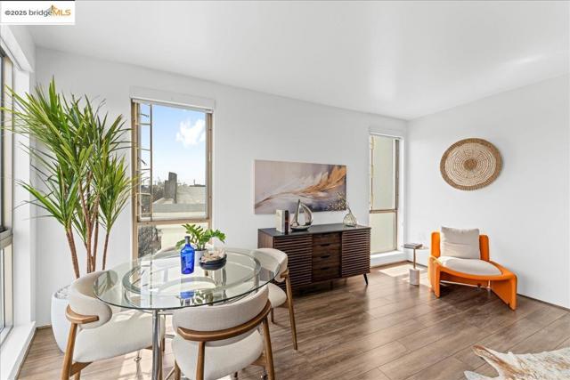 1201 Pine St, Oakland CA: https://media.crmls.org/mediaz/0b066d96-b1d0-462e-9a29-cc428c5789f9.jpg