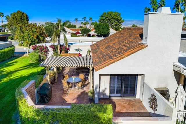 317 Forest Hills Drive, Rancho Mirage CA: https://media.crmls.org/mediaz/0b0762ab-d55d-46c3-84ad-b0c17a7f5b99.jpg