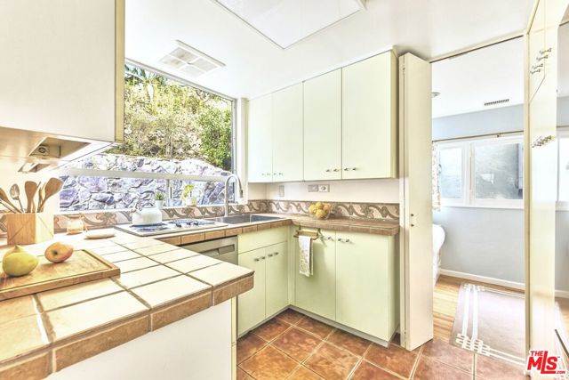 6182 Glen Oak Street, Los Angeles CA: https://media.crmls.org/mediaz/0b08ea22-49dd-483c-ac5b-fabc111c7101.jpg