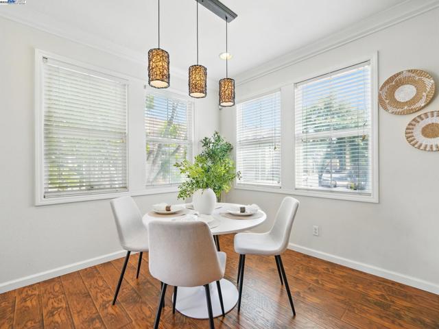 3328 Monaghan St, Dublin CA: https://media.crmls.org/mediaz/0b08ff79-31f4-40b3-a816-ef780d2e63ff.jpg