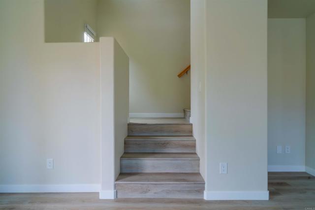 Detail Gallery Image 10 of 34 For 1295 Haglar #1,  Chula Vista,  CA 91913 - 3 Beds | 3/1 Baths