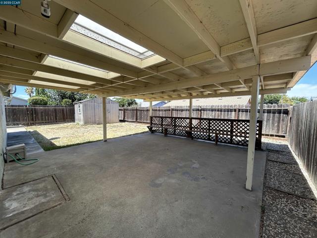 26 Leeward Way, Pittsburg CA: https://media.crmls.org/mediaz/0b0947ec-66fc-479e-8cbf-08385be32cca.jpg