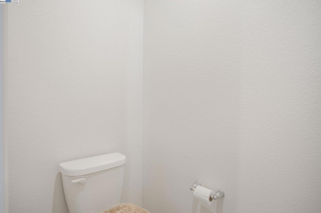 https://media.crmls.org/mediaz/0b0a39c6-8074-4f5d-81e6-314709e4e6de.jpg?preset=X-Large