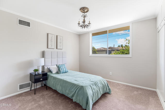 47 Grandview Circle, Camarillo CA: https://media.crmls.org/mediaz/0b0c9110-6da1-4207-b205-0e998bca0242.jpg