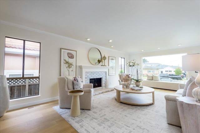 733 Arroyo Leon Drive, Half Moon Bay CA: https://media.crmls.org/mediaz/0b0cd5af-69a6-4018-a403-7d9e9829b746.jpg