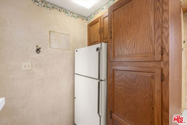 1540 Stanford Drive photo 13