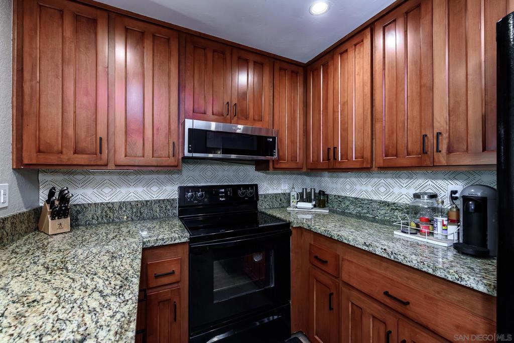 9149 Village Glen - photo 9