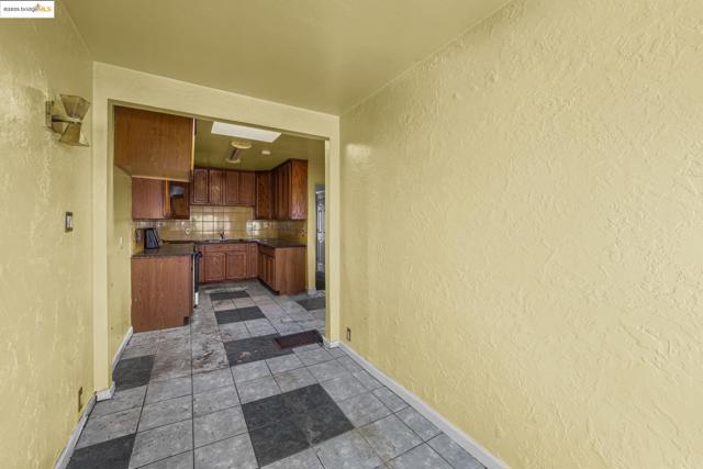 41 Apollo St, San Francisco CA: https://media.crmls.org/mediaz/0b0e20f4-ac2d-49d2-8239-b34c9cb82403.jpg
