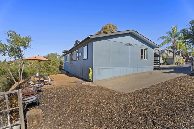 300 Thornton Dr, El Cajon CA: https://media.crmls.org/mediaz/0b0e28a1-d227-4456-b39a-2948c29fa6a1.jpg