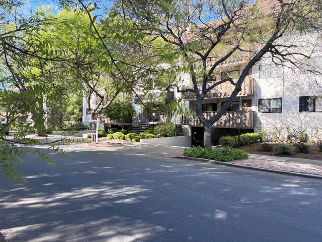 101 2nd Street, Los Altos CA: https://media.crmls.org/mediaz/0b0faa03-ab8e-4308-b9c9-150b9ceb47af.jpg