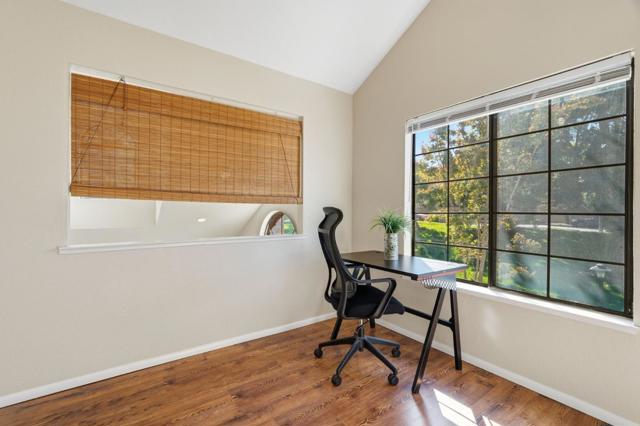 2512 Yerba Hills Court, San Jose CA: https://media.crmls.org/mediaz/0b100d50-53c7-461a-8404-581e449d52a1.jpg