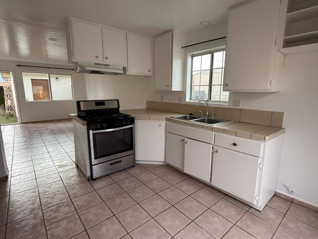 Image 6 of 12 For 9871 Valencia Drive B