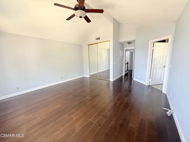 1061 Shoal Creek Court, Simi Valley CA: https://media.crmls.org/mediaz/0b10d223-f6c5-4957-8aff-75c8aac0cf27.jpg