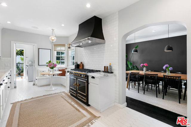 10736 Le Conte Avenue, Los Angeles CA: https://media.crmls.org/mediaz/0b119ed4-c386-4076-a26d-b6da370774df.jpg