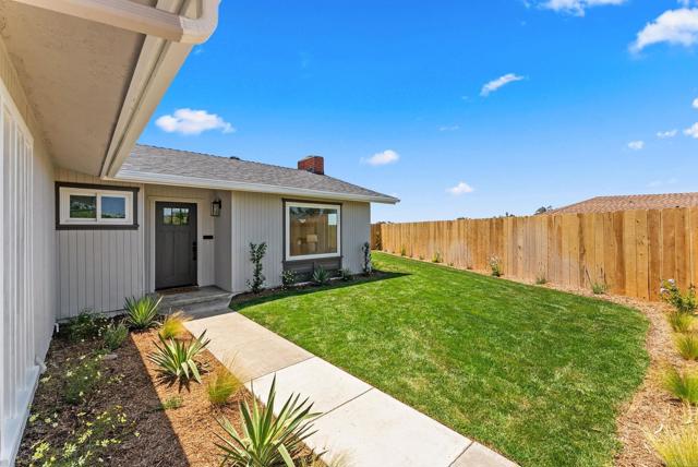3827 Westgate Place, San Diego CA: https://media.crmls.org/mediaz/0b11c116-e8b5-4c08-b5d8-7a6aedaa1da7.jpg