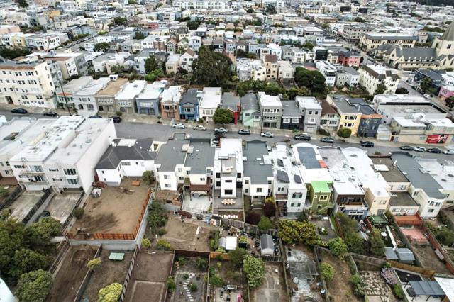 651 41st Avenue, San Francisco CA: https://media.crmls.org/mediaz/0b136061-8b6c-4e9b-8332-a5c1f6046485.jpg