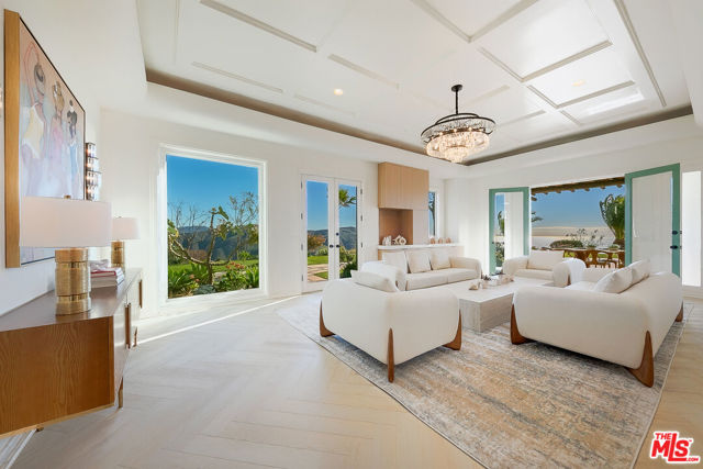 10502 Yellow Hill Road, Malibu CA: https://media.crmls.org/mediaz/0b139965-7391-4e8e-ab1a-bc08dd9a3afd.jpg