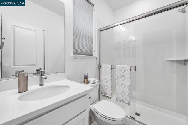 205 Goose Creek Ave, Brentwood CA: https://media.crmls.org/mediaz/0b145db5-d8d7-4813-b776-638edc18b9a0.jpg