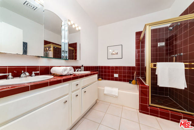 12727 Mitchell Avenue, Los Angeles CA: https://media.crmls.org/mediaz/0b15c9ab-66f4-4018-8f52-a13e4b09428c.jpg