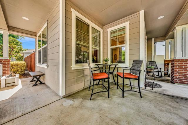 160 Sarafina Way, Gilroy CA: https://media.crmls.org/mediaz/0b16ab80-3b15-4d99-a7ed-a6aee04b6848.jpg