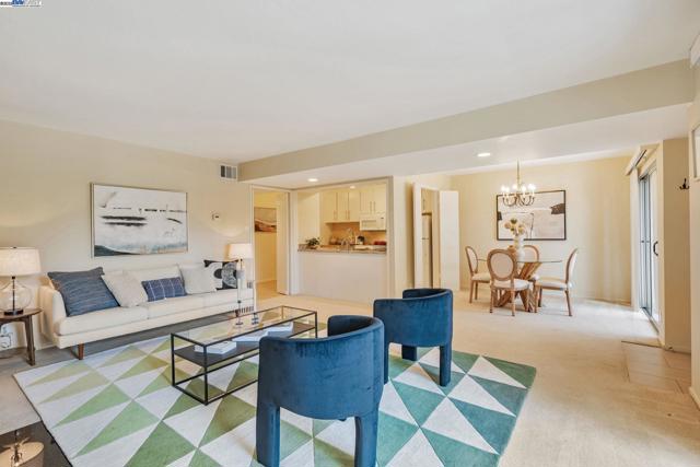 675 Sharon Park Dr, Menlo Park CA: https://media.crmls.org/mediaz/0b173576-3e35-47c1-adb7-d5a9a262af11.jpg