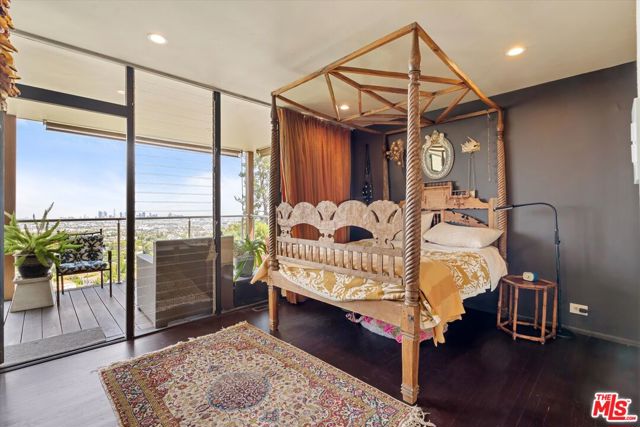 6190 Temple Hill Drive, Los Angeles CA: https://media.crmls.org/mediaz/0b17946c-58f6-466c-823f-40f8b972bdb1.jpg