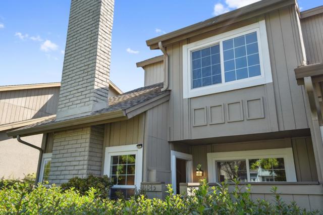 1045 Grebe Street, Foster City CA: https://media.crmls.org/mediaz/0b17af94-c1f2-4d3e-94d5-6db348029bbb.jpg
