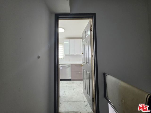 1635 S Beverly Glen Boulevard, Los Angeles CA: https://media.crmls.org/mediaz/0b17b88a-d366-4f89-95b7-74b4bf167756.jpg