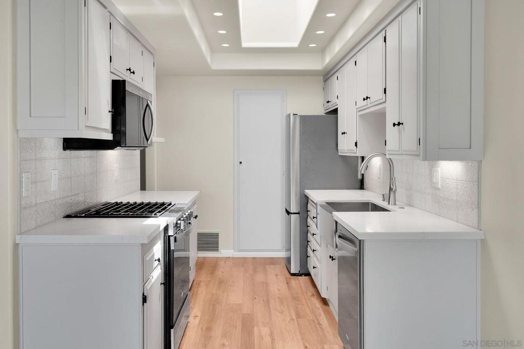 12435 Rios Rd - photo 9