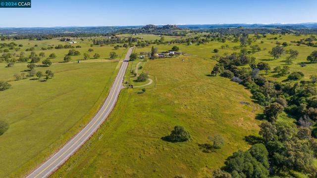 4774 Camanche Parkway N, Ione, California 95640-9412, 4 Bedrooms Bedrooms, ,2 BathroomsBathrooms,Single Family Residence,For Sale,Camanche Parkway N,41055217