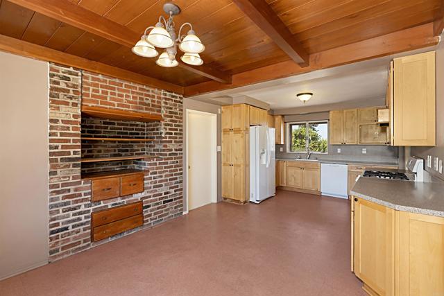 Detail Gallery Image 9 of 27 For 8641 Chevy Chase Dr, La Mesa,  CA 91941 - 3 Beds | 2 Baths