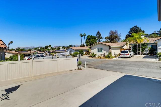 Detail Gallery Image 4 of 43 For 8456 Snow White Dr, El Cajon,  CA 92021 - 2 Beds | 2 Baths