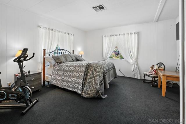 650 S Rancho Santa Fe Rd, San Marcos CA: https://media.crmls.org/mediaz/0b18efa5-d5cc-4c95-b9fa-b3f5dd1bb2b1.jpg