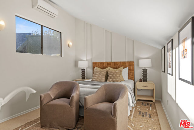 2329 Manning Avenue, Los Angeles CA: https://media.crmls.org/mediaz/0b1a35e6-f38f-44f0-9232-b76700f18c46.jpg