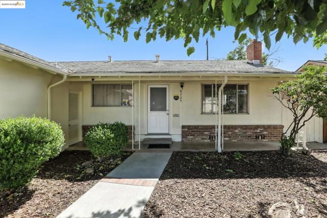 6725 Austin Way, Sacramento CA: https://media.crmls.org/mediaz/0b1a682c-3258-4f2f-b3e3-05a277d94b8f.jpg
