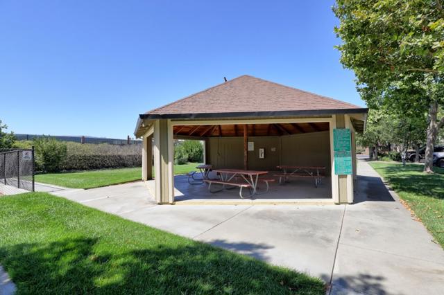 801 Nash Road, Hollister CA: https://media.crmls.org/mediaz/0b1b2c89-e23f-4913-863a-7d631575da8d.jpg