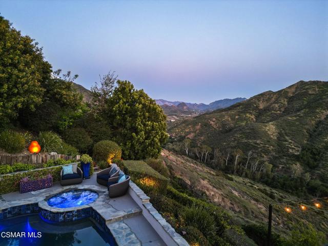 31460 Glenbridge Road, Westlake Village CA: https://media.crmls.org/mediaz/0b1b413e-0a17-4ce5-8e0e-960f62d18e9b.jpg