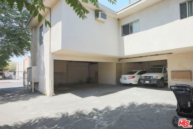 6626 Darby Avenue photo 5