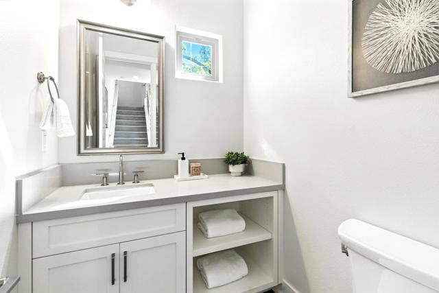 2014 W Middlefield Road, Mountain View CA: https://media.crmls.org/mediaz/0b1bc9d6-a122-4963-982a-5dfba9464f76.jpg
