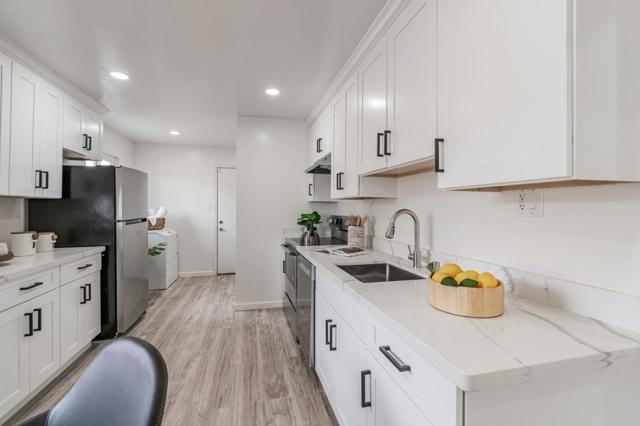 2336 Menalto Avenue, East Palo Alto CA: https://media.crmls.org/mediaz/0b1ce3c2-43b2-4401-9f89-ac5726db79ac.jpg