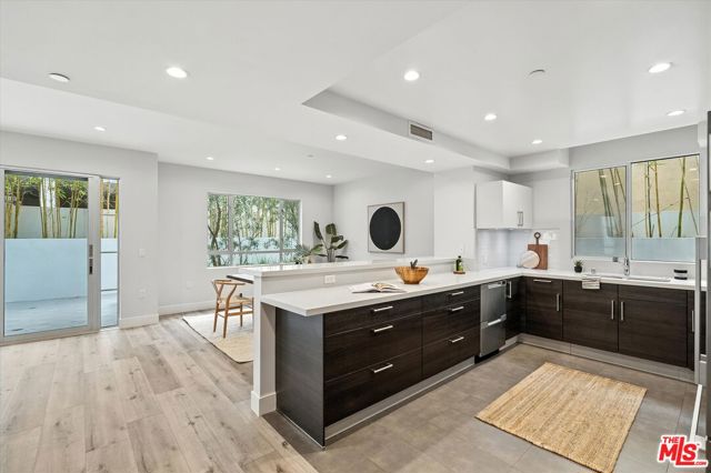 1326 S Centinela Avenue, Los Angeles CA: https://media.crmls.org/mediaz/0b1f1655-a0c3-4f92-81d2-56243ea2f0cc.jpg