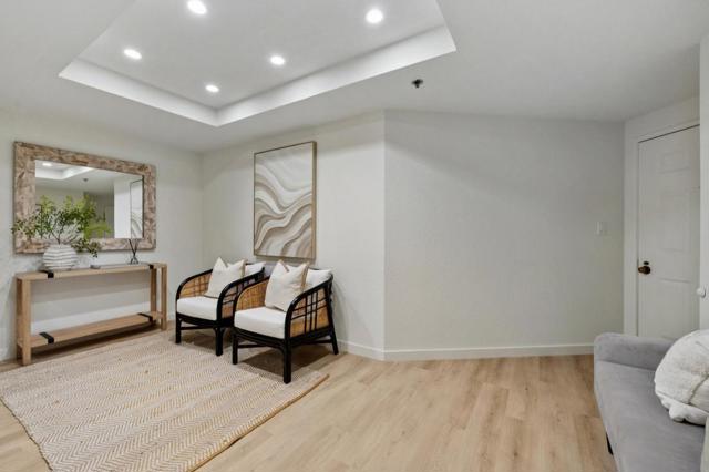 440 Cesano Court, Palo Alto CA: https://media.crmls.org/mediaz/0b1fc7eb-20c5-41ea-bc40-f88dd3906dbe.jpg