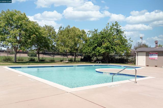 1821 Paseo Laguna Seco, Livermore CA: https://media.crmls.org/mediaz/0b201c35-043c-4733-aa28-3c81d3d69184.jpg