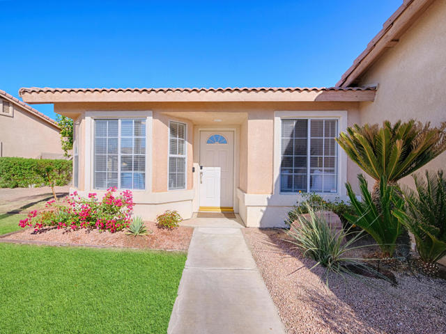 82550 Delano Drive, Indio CA: https://media.crmls.org/mediaz/0b20b92f-72c3-4ae1-8e79-f443492551ab.jpg